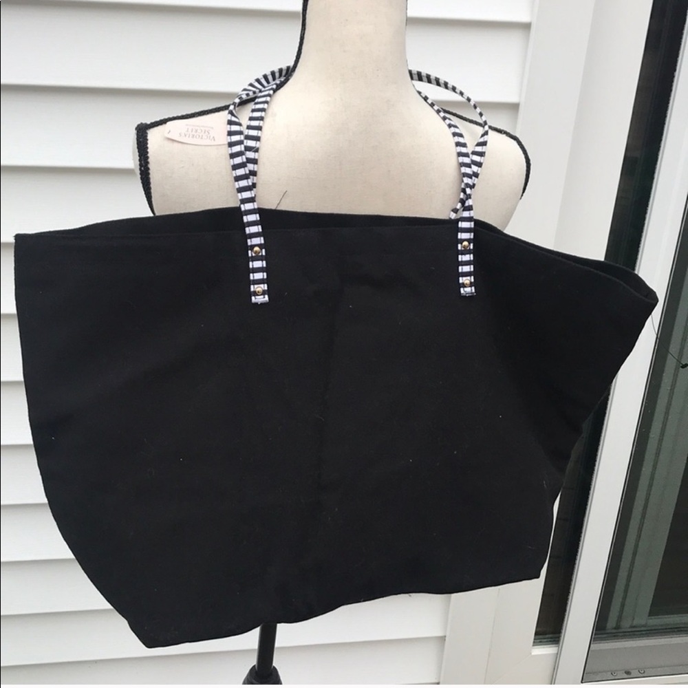 Victoria’s Secret Beach Tote - Picture 5 of 14